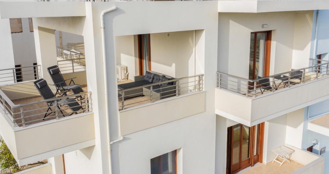 Ammos Apartment - Brand New, Stylish, By The Beach Kíssamos Exterior foto